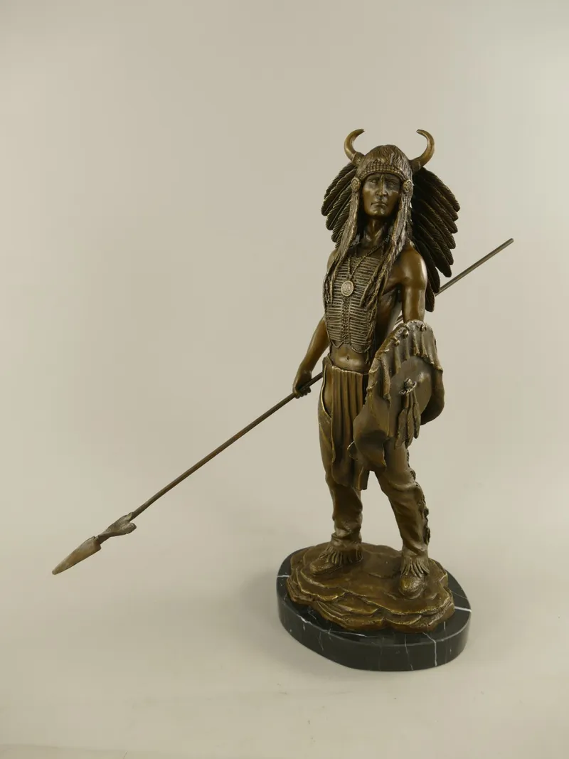 Bronzen beeld indiaanse krijger met speer en schild 50 cm - 122.913