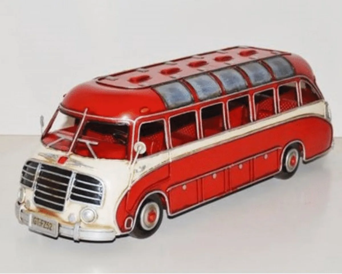 MadDeco blikken bus Setra touringcar rood crème 44x16x17 cm - 6150950937926