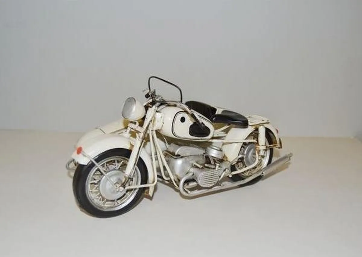MadDeco blikken motor BMW R60 met zijspan wit 26x18x12 cm - 8719831578917