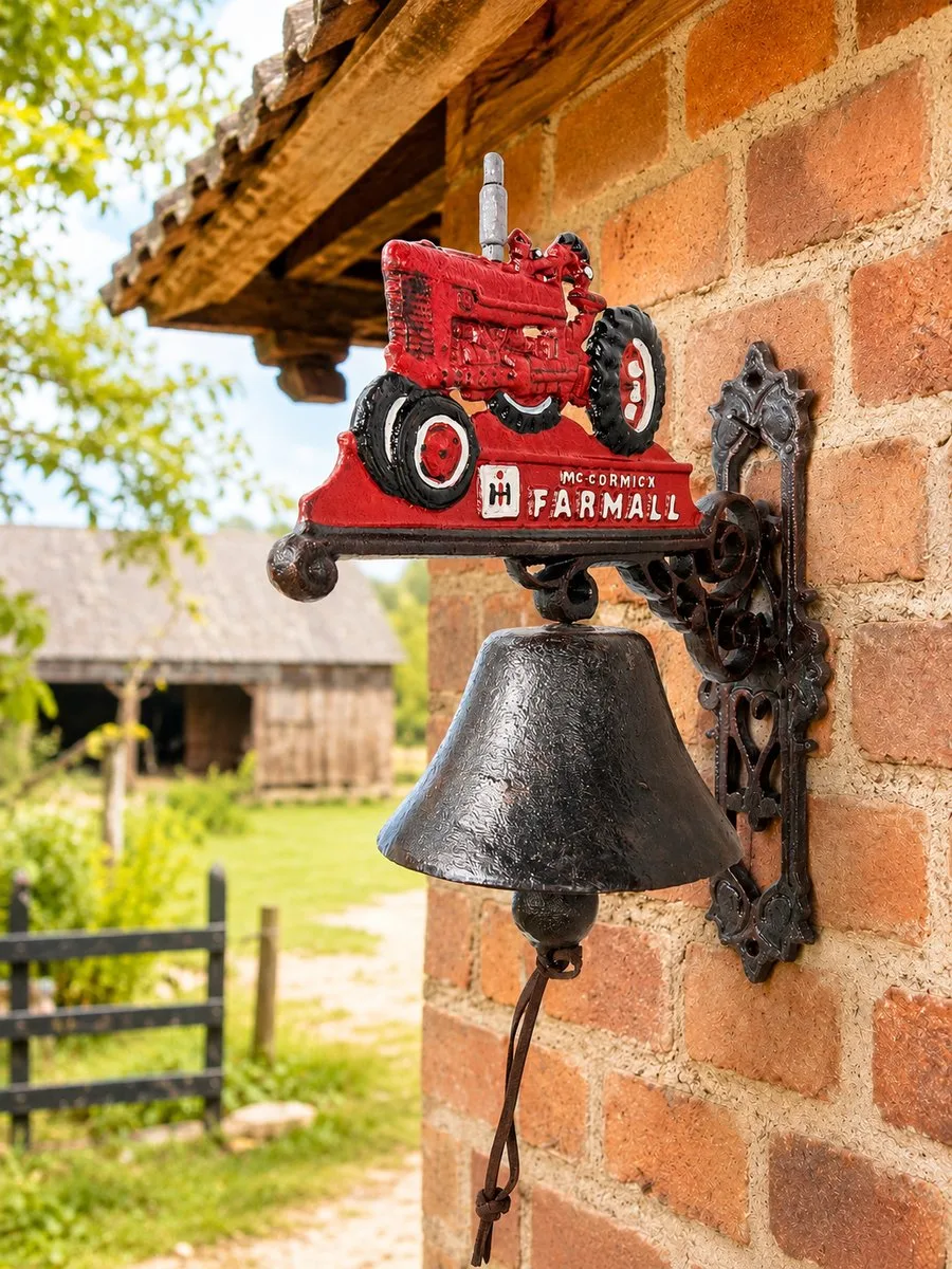 MadDeco Gietijzeren Deurbel met Tractor – Gekleurd – 14x26,5x33 cm - 8719831573387