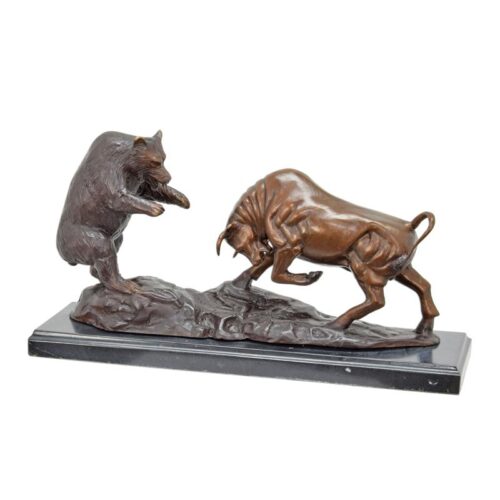 Bronzen sculptuur van sterke stier en slimme beer