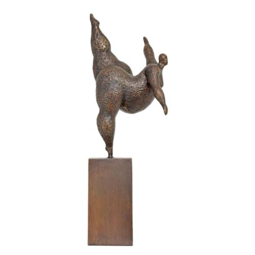 Elegante bronzen sculptuur van een vrouwelijke danseres