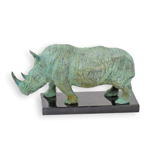 Bronzen beeld van een oude groene rhinoceros