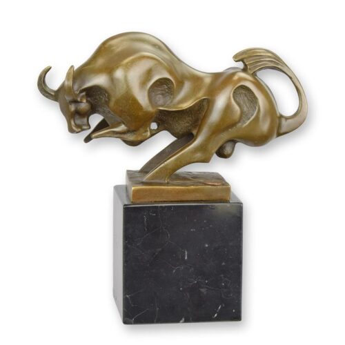 Moderne bronzen sculptuur van een krachtige stier