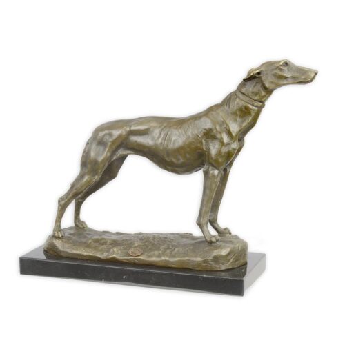 Bronzen beeld van een elegante greyhound in actie