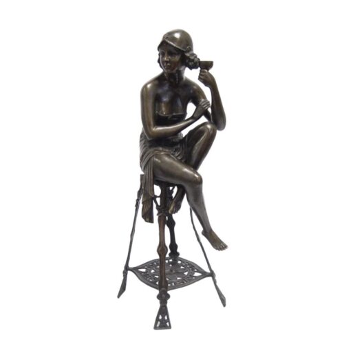 Bronzen sculptuur van de Champagne Lady met elegante uitstraling