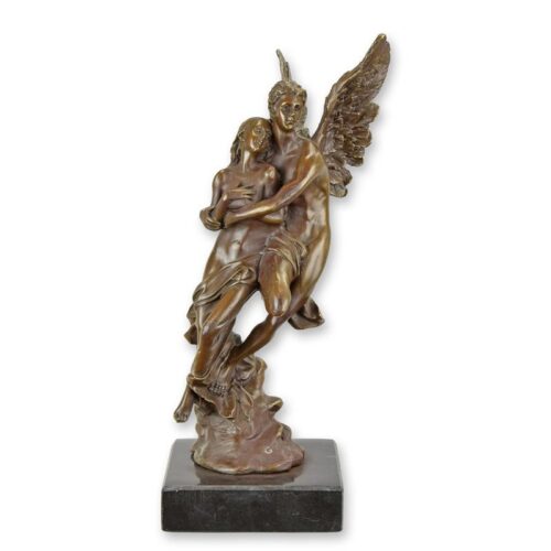 Bronzen beeld van Cupido en Psyche met details