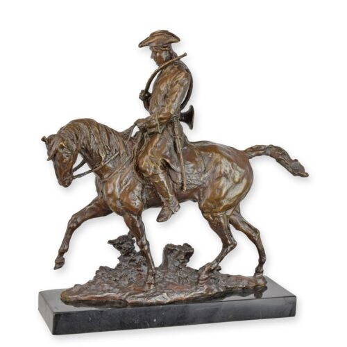 Bronzen beeld van koning Louis XV te paard