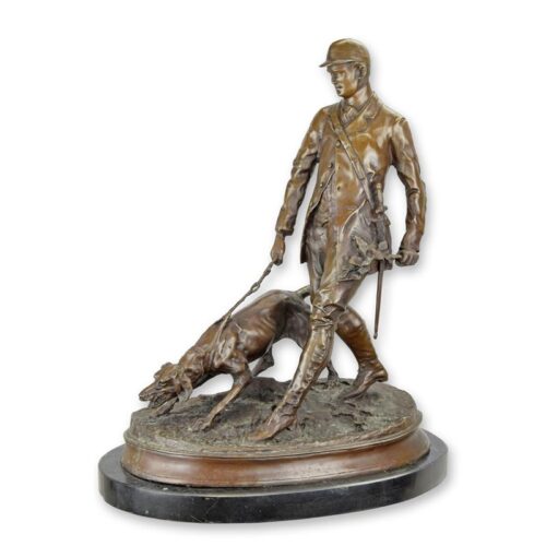 Bronzen sculptuur van een valet met bloedhond